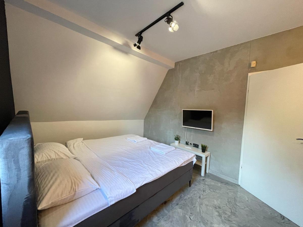 Hedonist-boulevard Stayhouse Apartman *