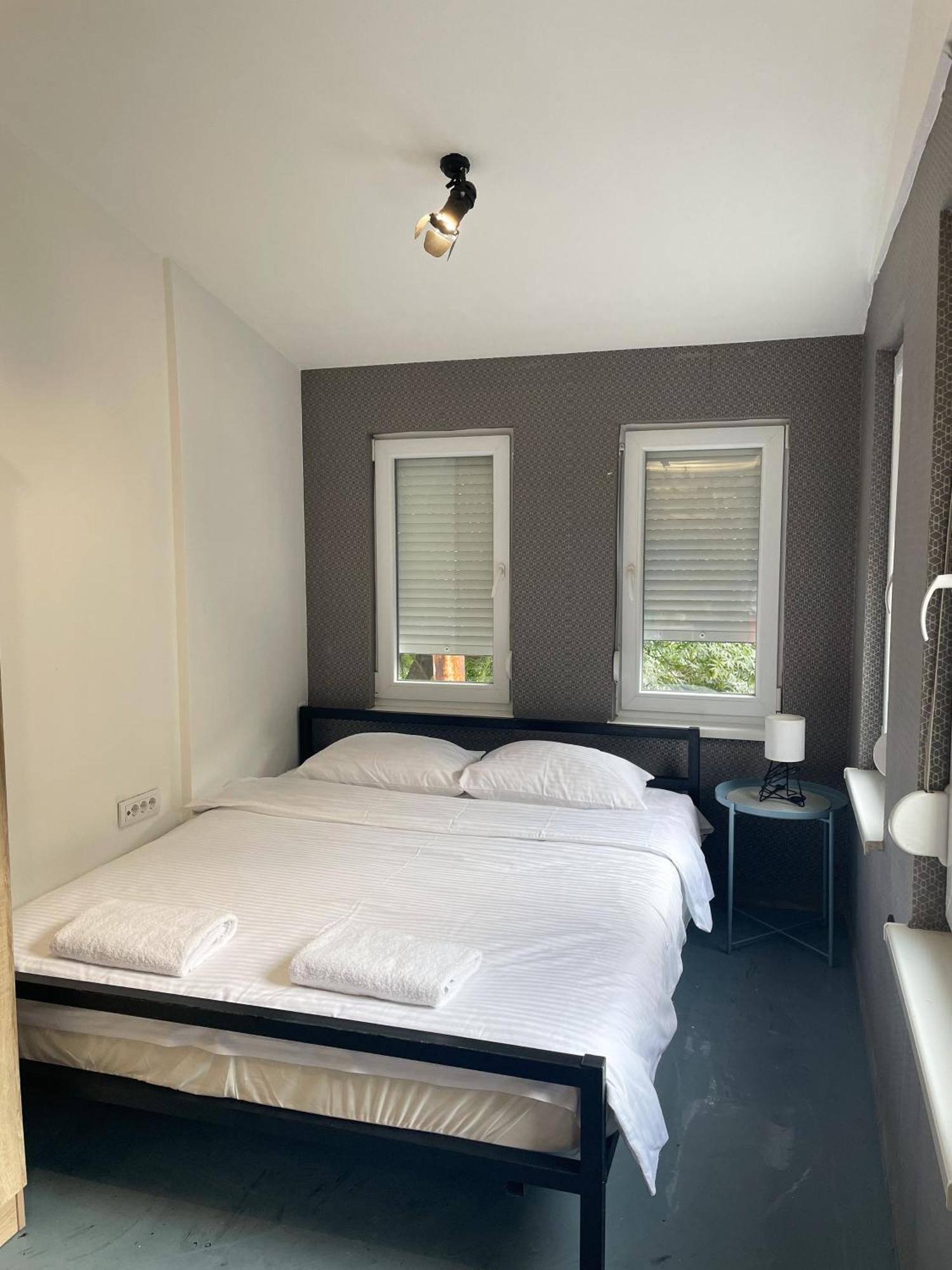 Hedonist-boulevard Stayhouse *